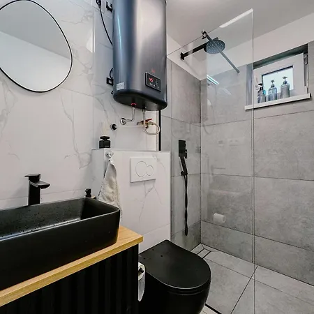 Fratello Dom wakacyjny Šoporňa